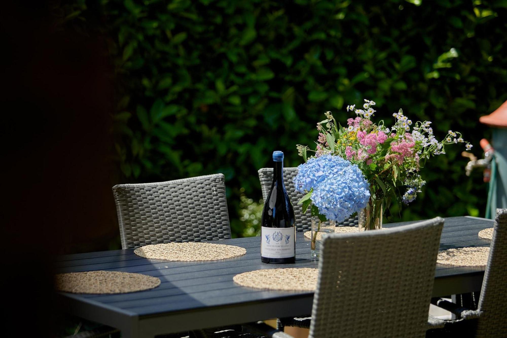 Villetta Con Giardino ⭑⭑⭑⭑⭑ - Wifi, Dogs Allowed Biella Luaran gambar